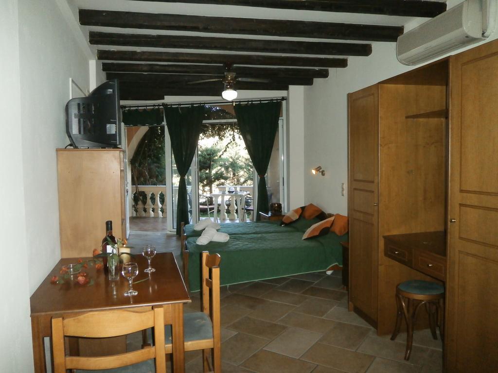 Eva Studios Kassiopi Quarto foto